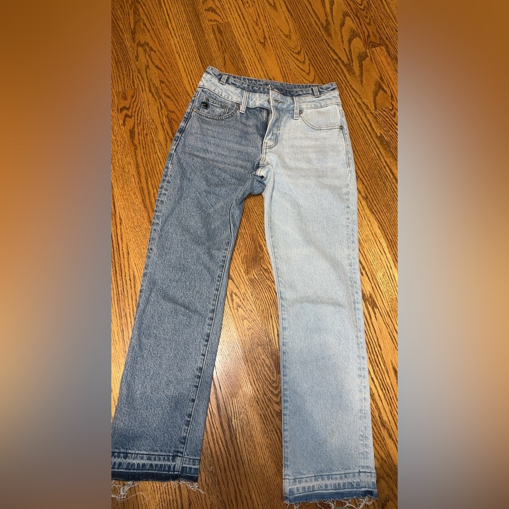 Women’s kancan jeans
